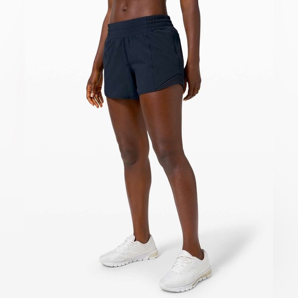 A Lululemon Hotty Hot Short *High-Rise Lined 4" - Picture 5 of 5